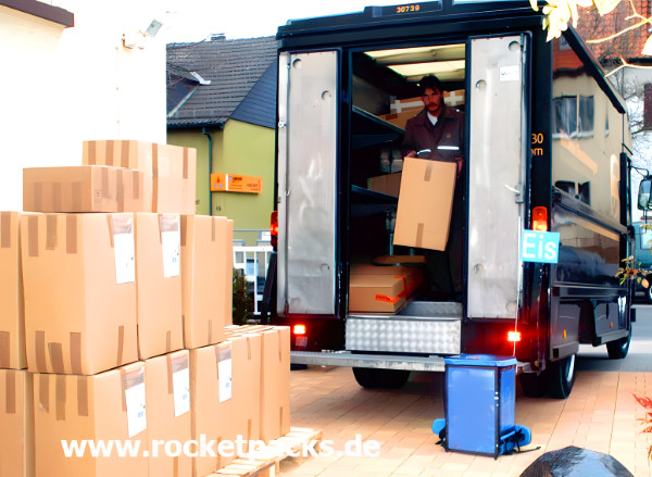 Takeaway Cold Brew Coffee Backpack at Rome open air market, executing sampling activation, personal promotion campaigns, and brand communication during major cultural events.